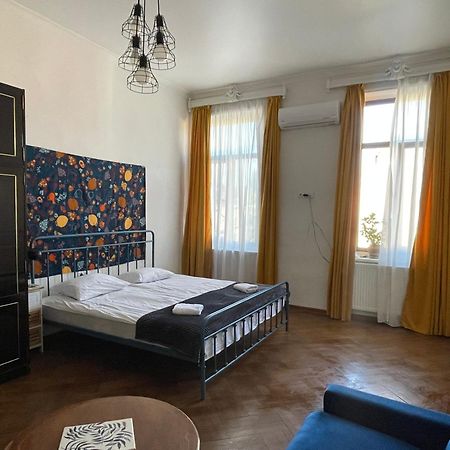 Guest House Third Floor Тбилиси Екстериор снимка