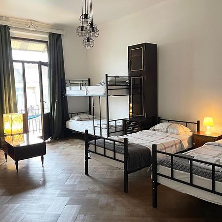 Guest House Third Floor Тбилиси Екстериор снимка