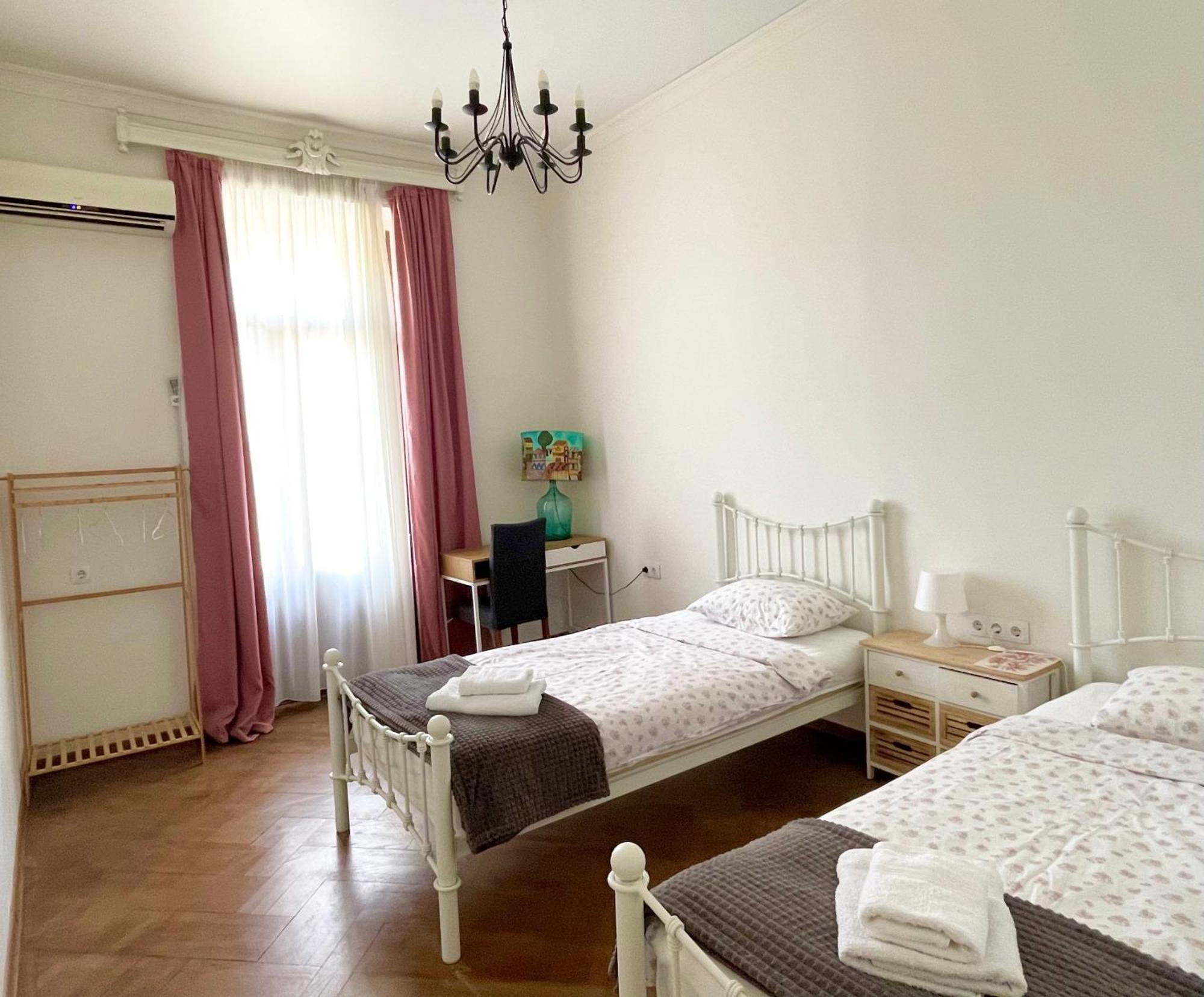Guest House Third Floor Тбилиси Екстериор снимка