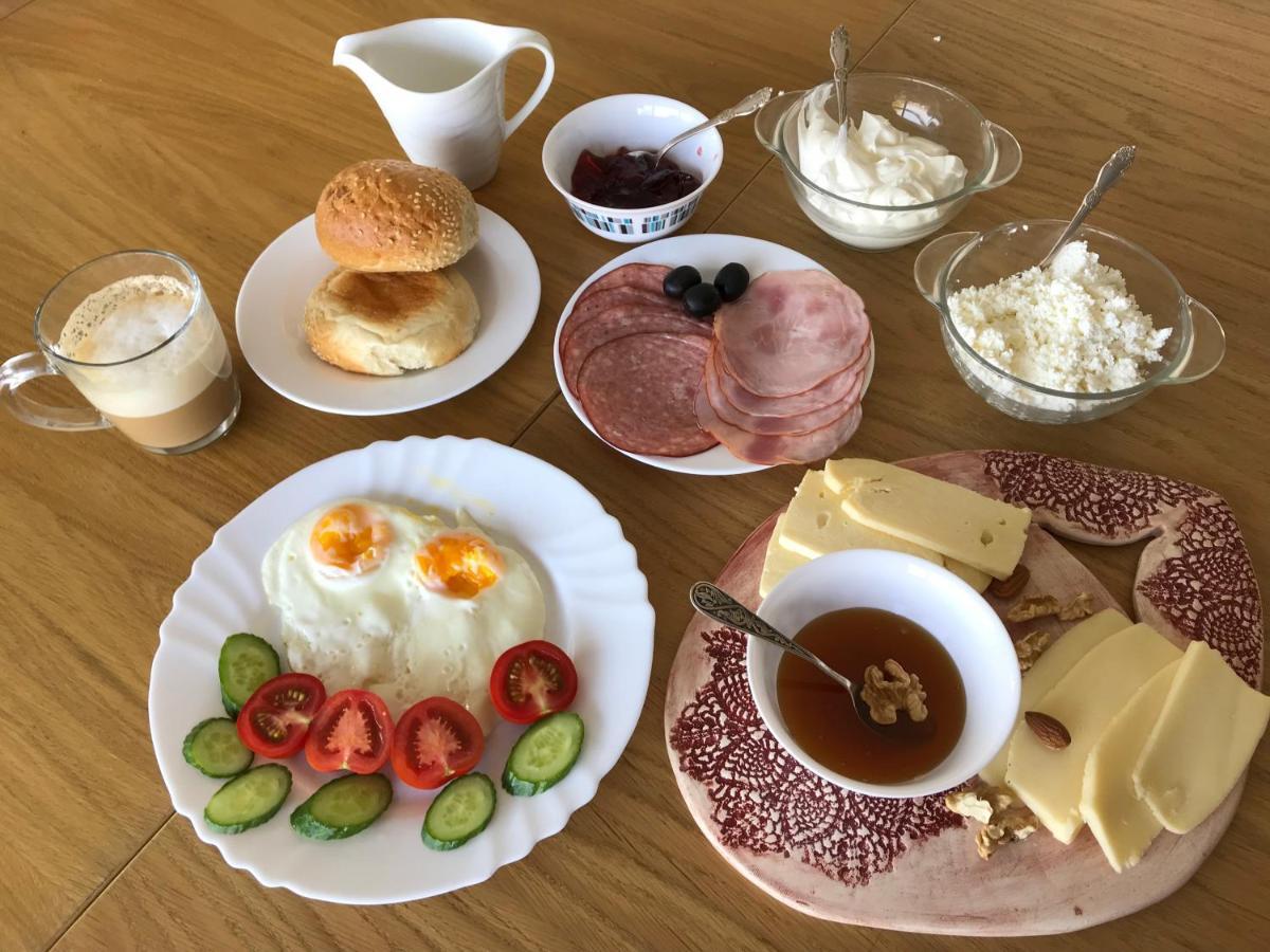 Guest House Third Floor Тбилиси Екстериор снимка